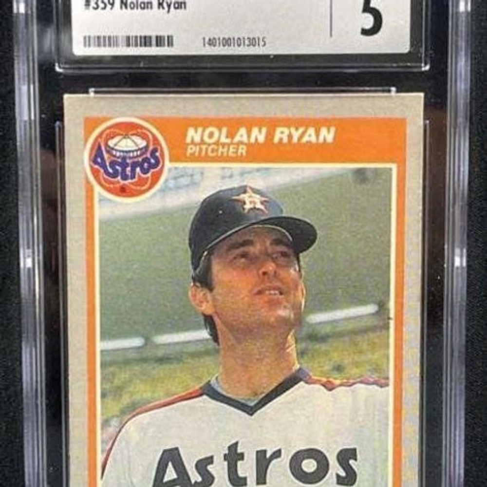 Nolan Ryan #34, 1985 Houston Astros trading card FLEER # 359  Hof CSG 5 EX